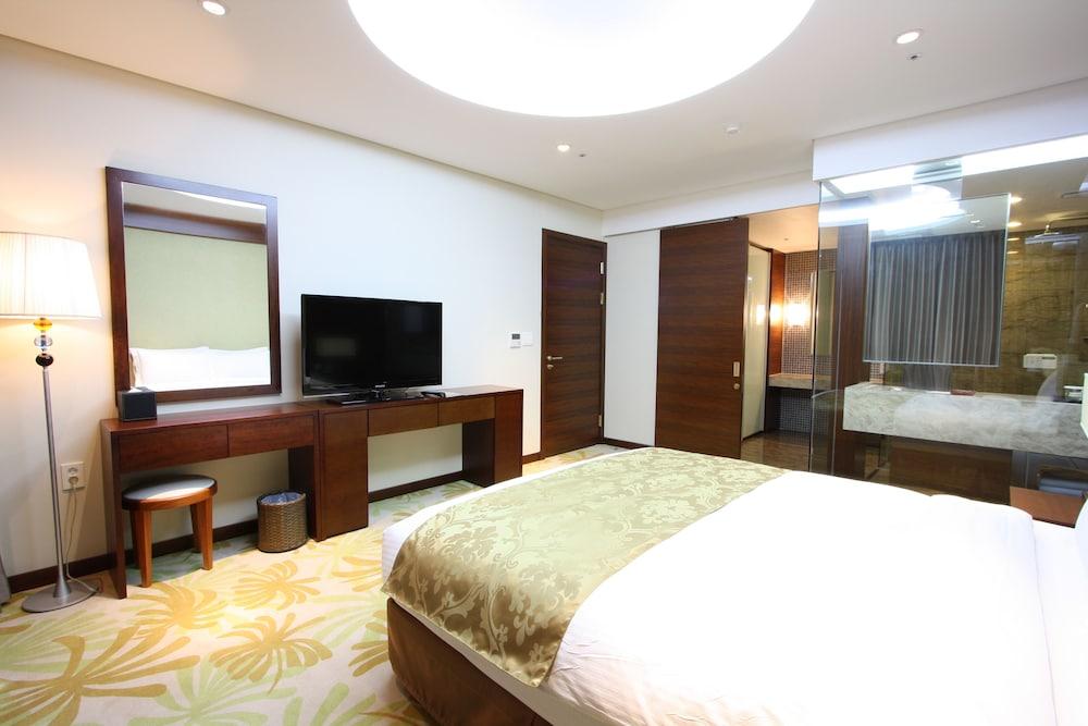 Raon Hotel & Resort Jeju Esterno foto
